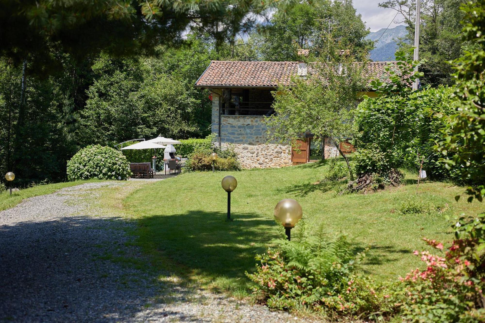 Villetta Con Giardino ⭑⭑⭑⭑⭑ - Wifi, Dogs Allowed Biella Extérieur photo